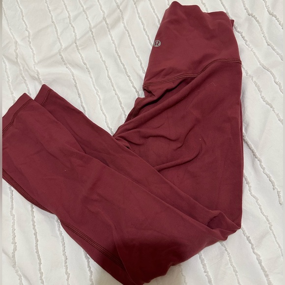 High Rise Crop Capris - lululemon - Picture 3 of 5